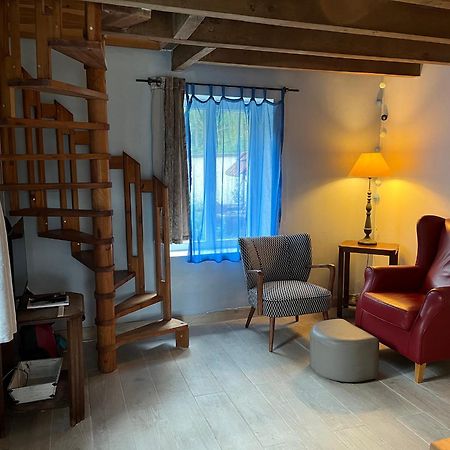 Maison Independante Pour 2 Tout Inclus Tiny House For 2 All Included Teilhet  Экстерьер фото